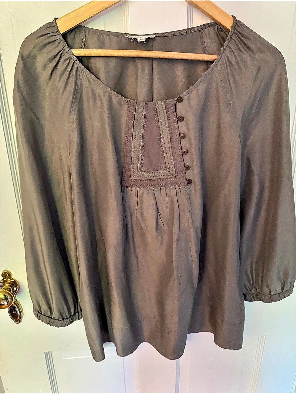 GenerrA Silk Blouse in Gray Like New